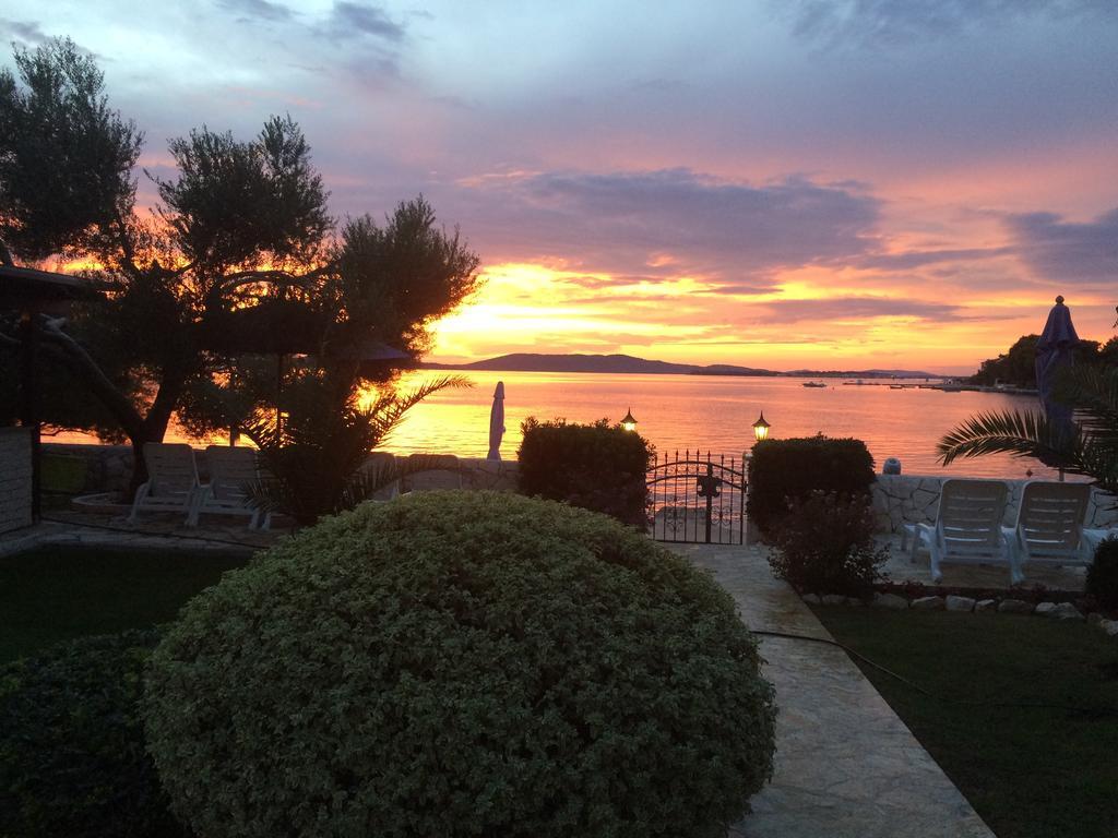 Vila Doni ซาบอริซ ภายนอก รูปภาพ